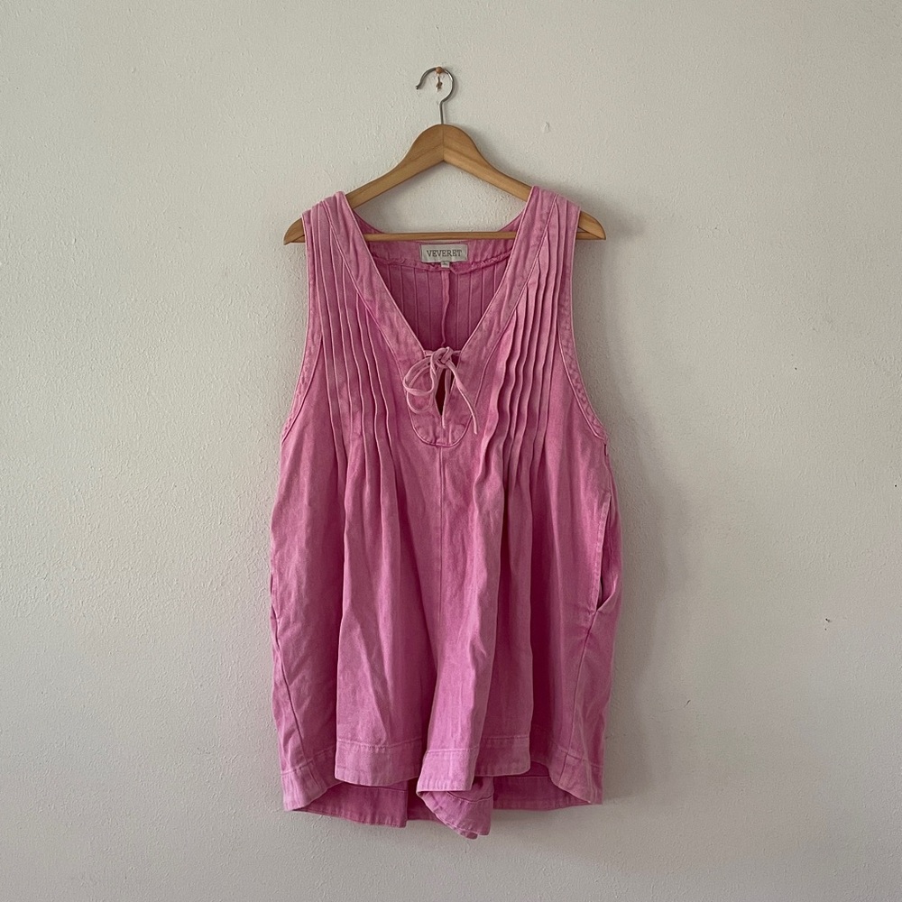 VEVERET Pleated Denim Romper Pink V-neck Romper